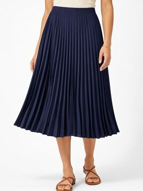 ✨️NWT✨️J.Crew Womens Size- medium. Navy Blue Pleated Mid Length Skirt.